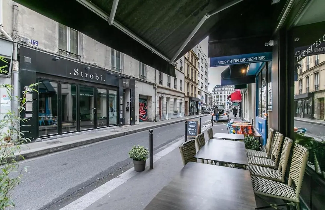 Cozy Little Duplex Near Montmartre-1
